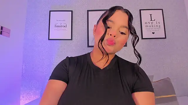 Snapshot of Natasha_harper chatting on June 13, 12:58 pm Natasha harper online show from June 13, 12:58 pm