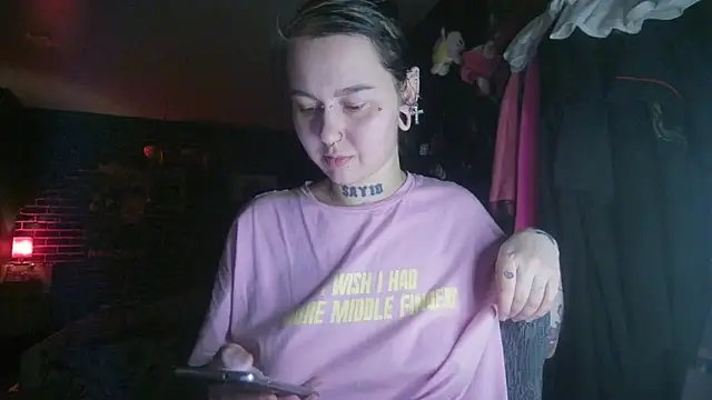 MoorderxDoll online show from January 31, 7:40 pm