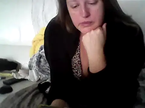 Snapshot of DragoneSFR chatting on January 30, 8:54 am DragoneSFR online show from January 30, 8:54 am