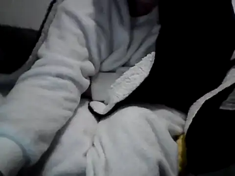 Snapshot of DragoneSFR chatting on February 21, 9:22 pm DragoneSFR online show from February 21, 9:22 pm