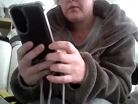 Snapshot of DragoneSFR chatting on February 24, 2:04 pm DragoneSFR online show from February 24, 2:04 pm