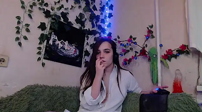 Tiny Witch online show from January 21, 11:02 pm