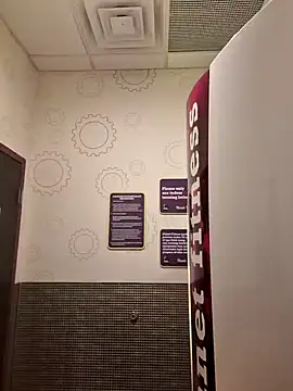 John19893 online show from February 9, 1:11 am