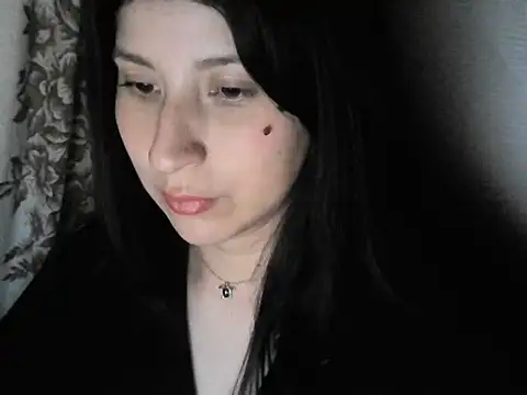 Snapshot of has_Zky chatting on November 3, 6:14 am has Zky online show from November 3, 6:14 am