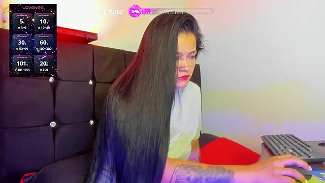 Snapshot of scarlet-kennedy98 chatting on June 26, 6:23 pm scarlet-kennedy98 online show from June 26, 6:23 pm