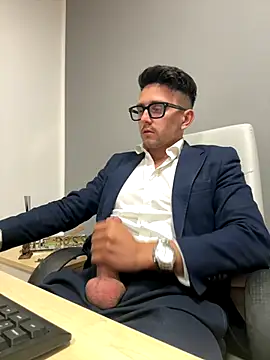 masterboss  online show from October 3, 11:40 am