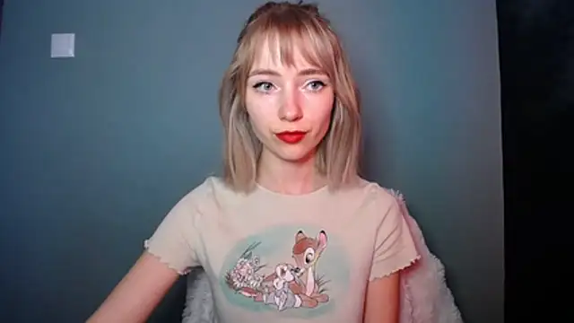 LuciaYoung online show from February 22, 7:29 am