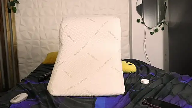 argiee taylorxs2 online show from December 27, 12:07 am