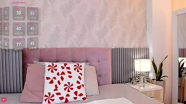 Sally Azmani  online show from December 16, 12:21 pm