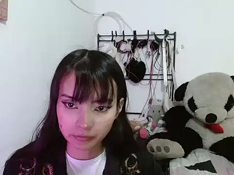 Snapshot of _annie_rosse chatting on December 2, 7:20 pm annie rosse online show from December 2, 7:20 pm