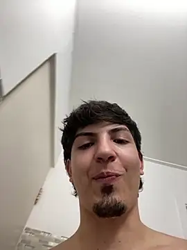 valdo0190 online show from January 8, 2:25 am