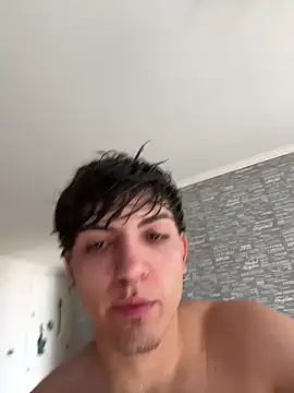 valdo0190 online show from February 2, 9:57 pm