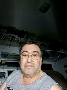 Snapshot of StiveMartin chatting on November 1, 7:05 pm StiveMartin online show from November 1, 7:05 pm