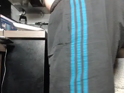 Snapshot of StiveMartin chatting on December 16, 2:05 am StiveMartin online show from December 16, 2:05 am