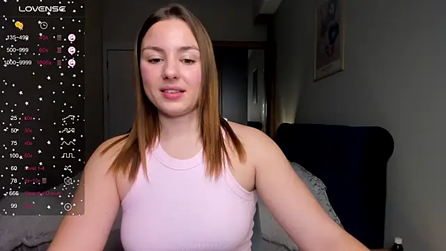 Snapshot of ThreeshaWhite chatting on February 28, 4:31 pm ThreeshaWhite online show from February 28, 4:31 pm