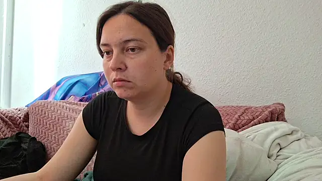Snapshot of Cyndee_Winter chatting on June 8, 2:17 pm Cyndee Winter online show from June 8, 2:17 pm