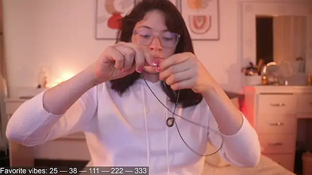 Anah s online show from July 7, 11:42 pm