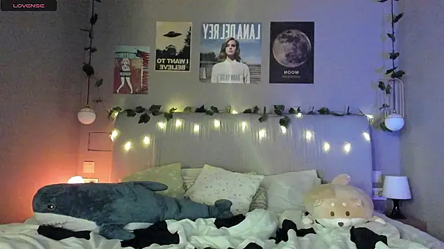 Anisawithlove online show from December 3, 5:12 pm