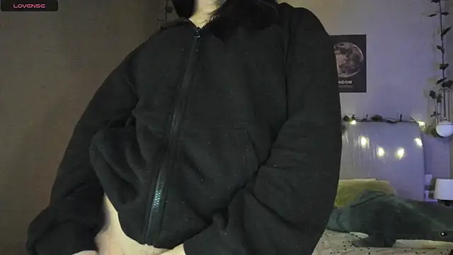 Anisawithlove online show from December 13, 8:58 pm