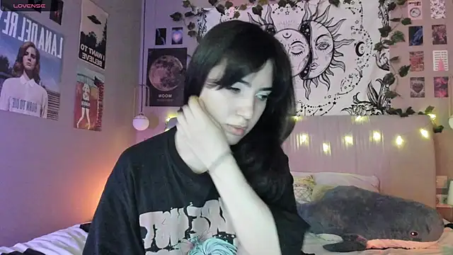 Anisawithlove online show from December 19, 5:40 pm