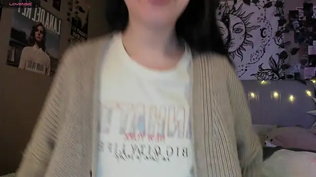 Anisawithlove online show from March 15, 7:05 pm