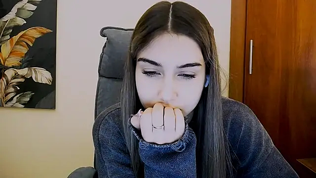 Lili magic online show from March 1, 1:07 pm