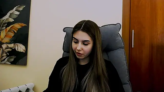 Lili magic online show from March 7, 4:00 pm