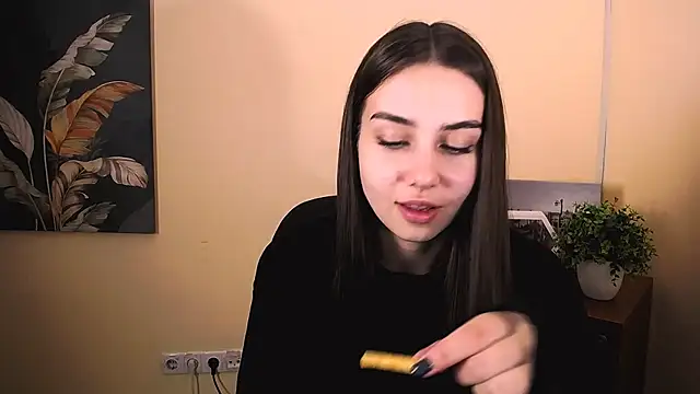 Lili magic online show from October 4, 12:25 pm