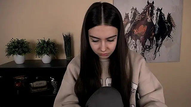 Lili magic online show from March 6, 10:34 am