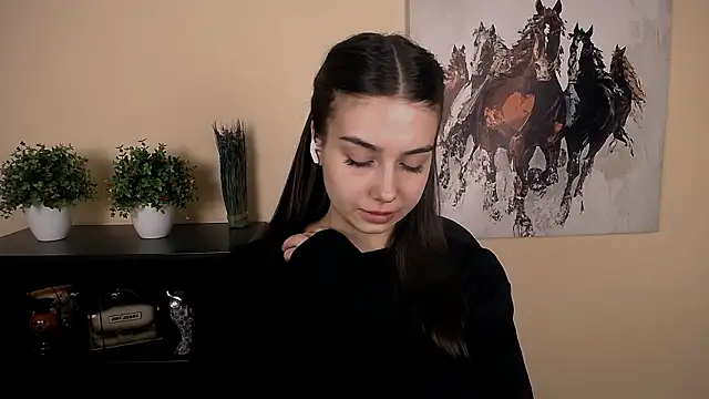 Lili magic online show from March 11, 8:53 am