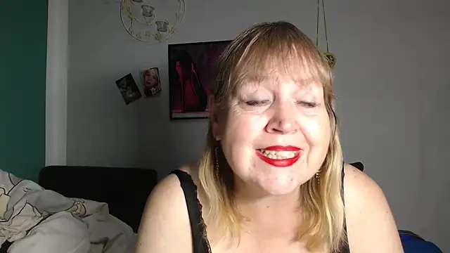 Blasflittchen online show from October 5, 9:24 pm