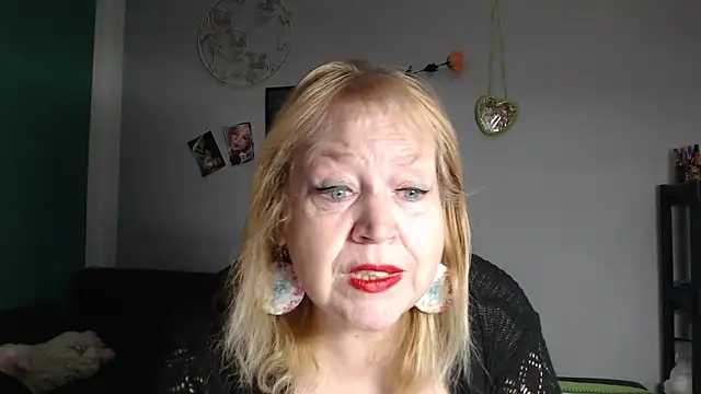 Blasflittchen online show from May 18, 10:21 am