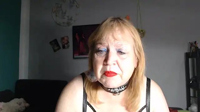 Blasflittchen online show from June 12, 9:46 pm