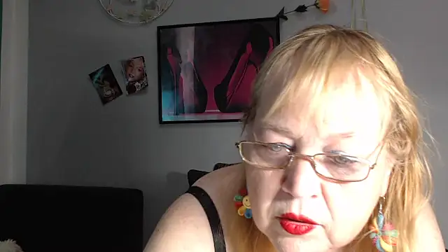 Blasflittchen online show from June 16, 12:52 pm