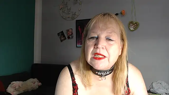 Blasflittchen online show from July 9, 2:43 pm