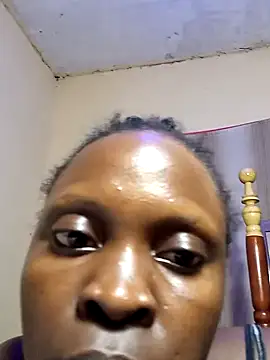 Snapshot of pretty_amaal chatting on December 2, 6:21 pm pretty amaal online show from December 2, 6:21 pm