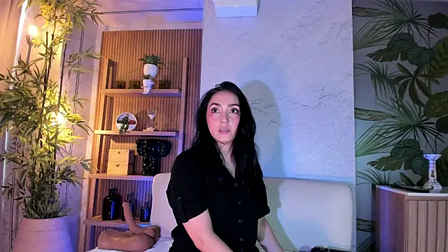 LIAH IZUMI online show from July 31, 12:37 pm