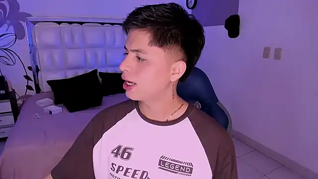 Snapshot of Niicky1_ chatting on December 27, 8:39 pm Niicky1  online show from December 27, 8:39 pm