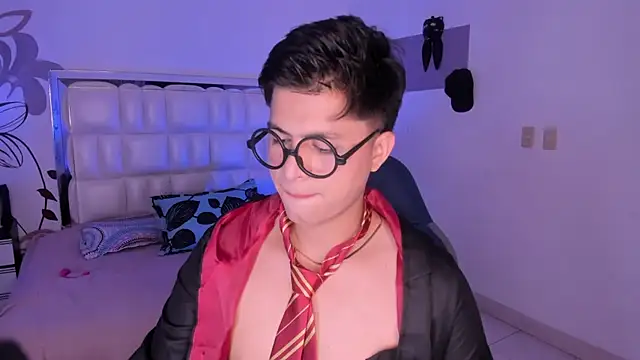 Snapshot of Niicky1_ chatting on January 21, 8:32 pm Niicky1  online show from January 21, 8:32 pm