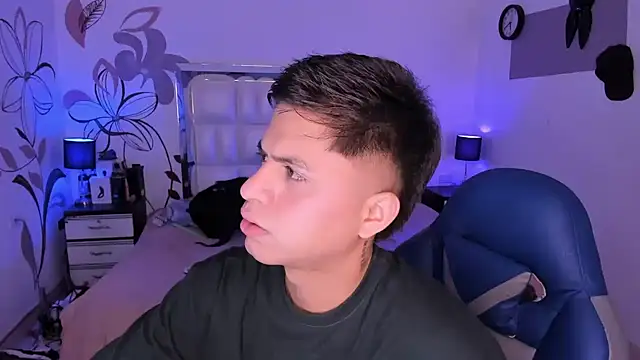 Snapshot of Niicky1_ chatting on January 26, 8:34 pm Niicky1  online show from January 26, 8:34 pm