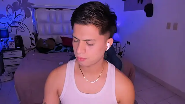 Snapshot of Niicky1_ chatting on January 30, 8:31 pm Niicky1  online show from January 30, 8:31 pm