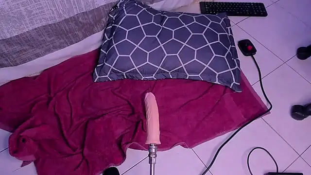 Snapshot of Niicky1_ chatting on March 2, 12:09 am Niicky1  online show from March 2, 12:09 am