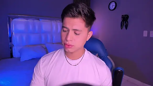 Snapshot of Niicky1_ chatting on September 9, 8:41 pm Niicky1  online show from September 9, 8:41 pm