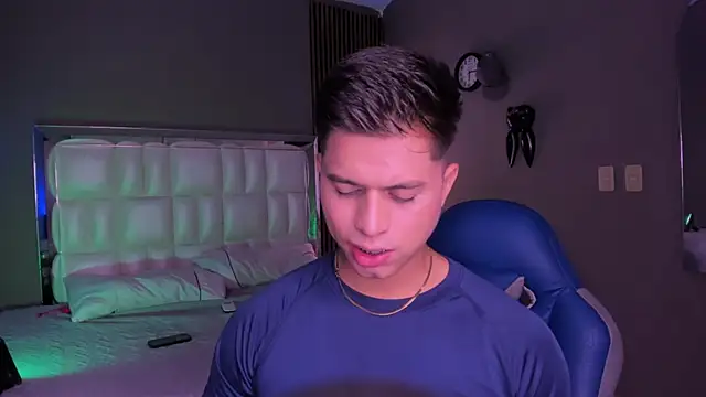 Snapshot of Niicky1_ chatting on September 16, 8:32 pm Niicky1  online show from September 16, 8:32 pm