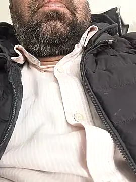 lund lol online show from February 26, 7:20 am