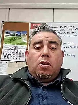 Snapshot of Manolete007x chatting on September 11, 10:21 pm Manolete007x online show from September 11, 10:21 pm