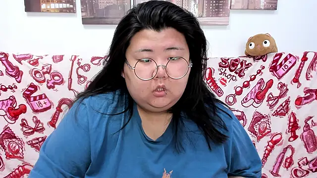 Nadine asian online show from March 6, 10:45 am