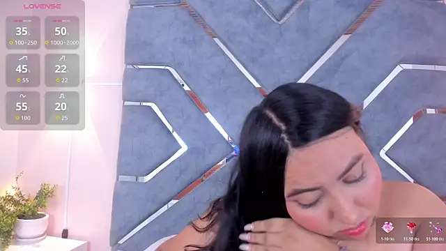 LucciaPorter online show from October 27, 9:52 pm