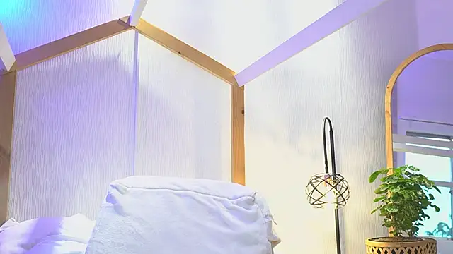 Snapshot of Sofhia_cruz chatting on May 12, 9:23 pm Sofhia cruz online show from May 12, 9:23 pm