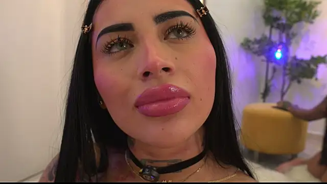 Snapshot of Sofhia_cruz chatting on August 5, 8:00 pm Sofhia cruz online show from August 5, 8:00 pm